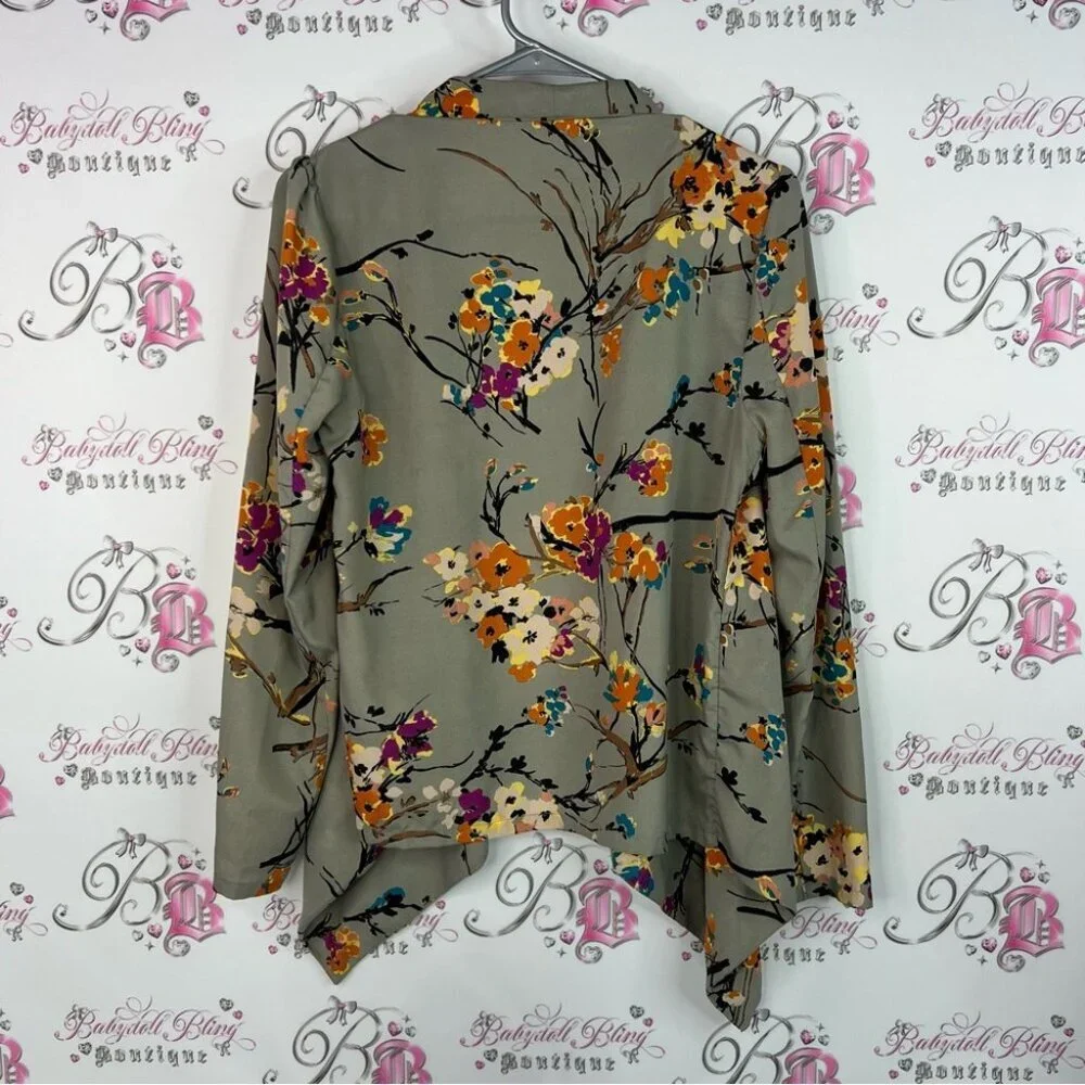 Darling cardigan shirt open front flowy flowers style Floral Kimono Cardigan